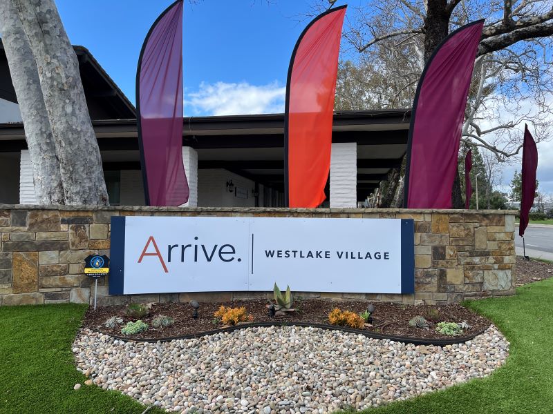 site and monument signs